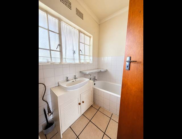 3 BEDROOM HOUSE FOR SALE IN SASOLBURG EXT 15